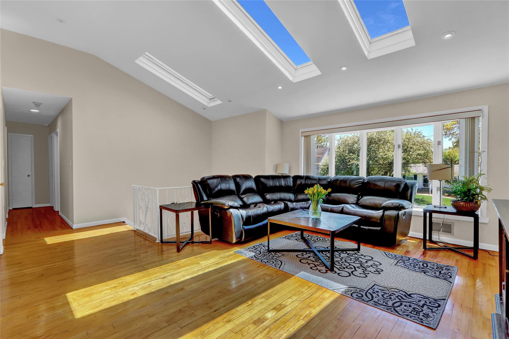 109 Harrisburg Street, Bay Shore, New York image 6