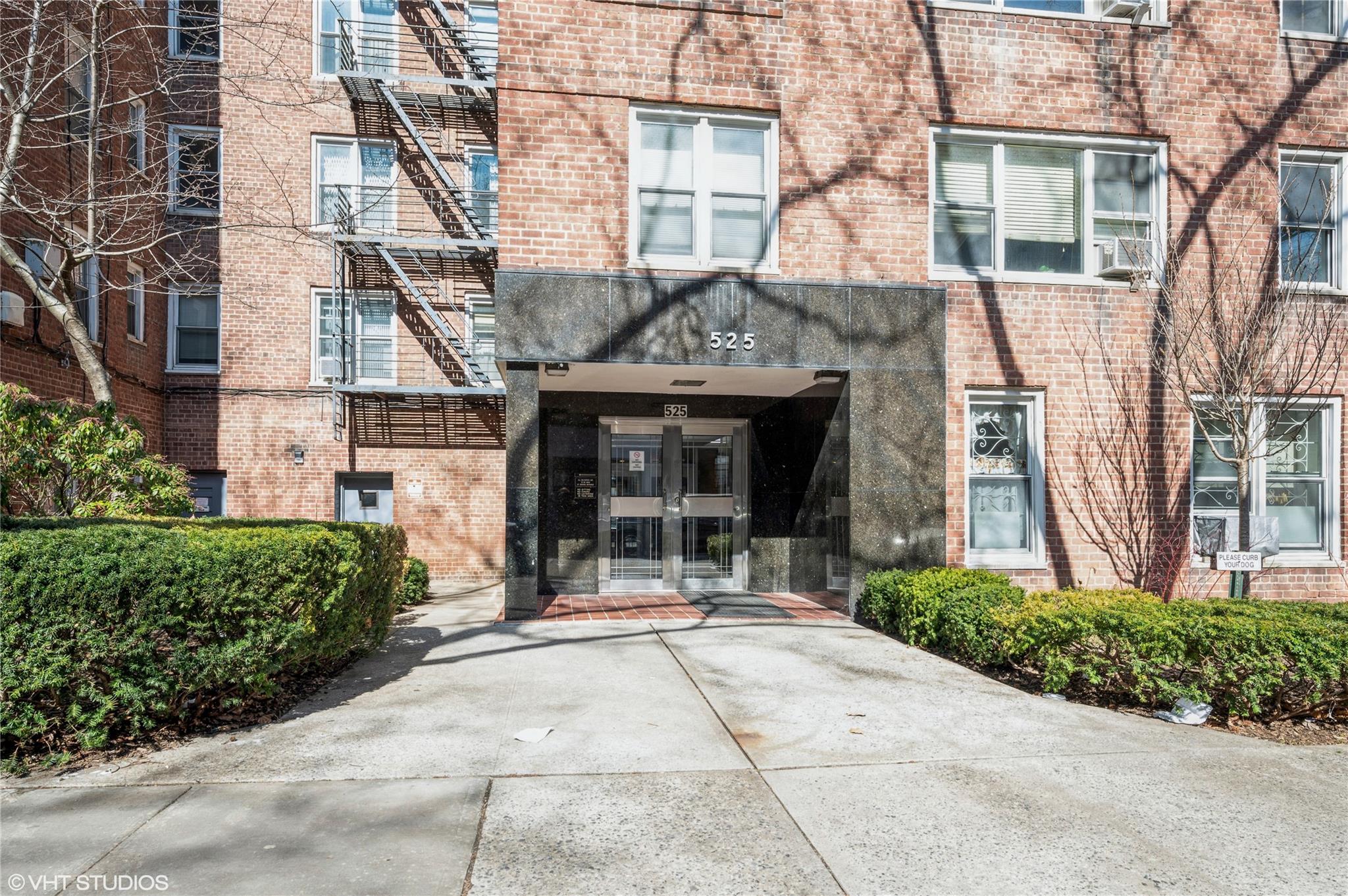 Property for Sale at W 236th Street B, Bronx, New York - Bedrooms: 2 
Bathrooms: 2 
Rooms: 4  - $340,000