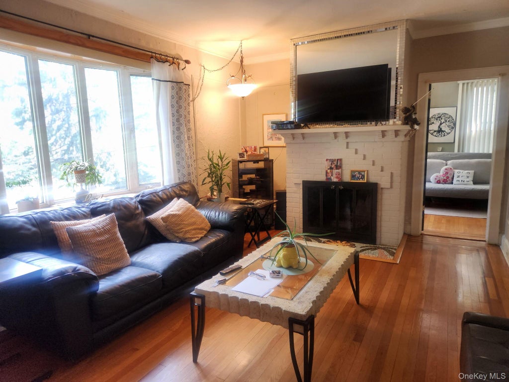 Photo of 15 Rumsey Road, Yonkers, NY 10705 (MLS # 1025815)