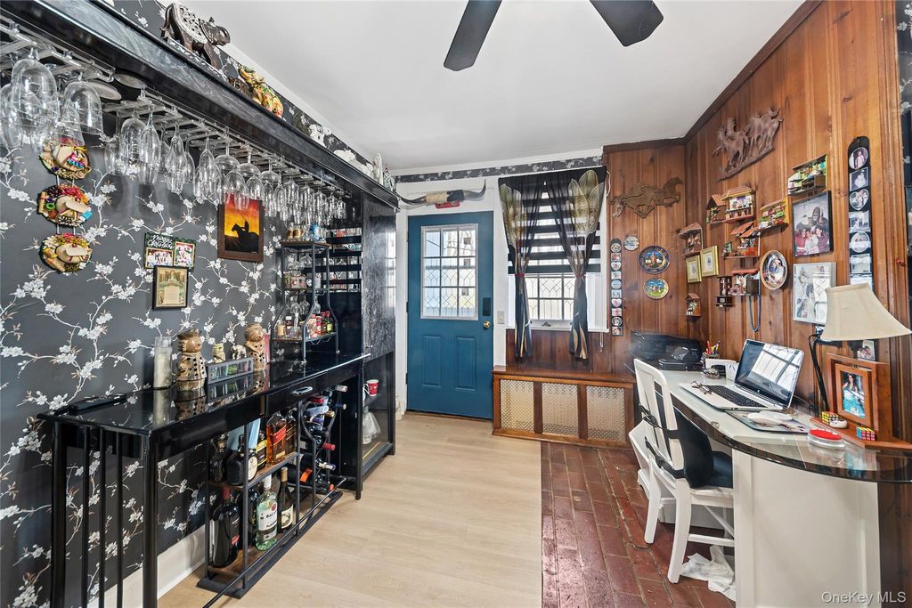 Photo of 75 Chappaqua Road, Briarcliff Manor, NY 10510 (MLS # 987937)