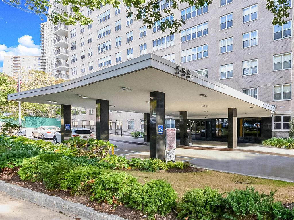 Property for Sale at Kappock Street 16K, Bronx, New York - Bedrooms: 1 
Bathrooms: 1 
Rooms: 3  - $259,000