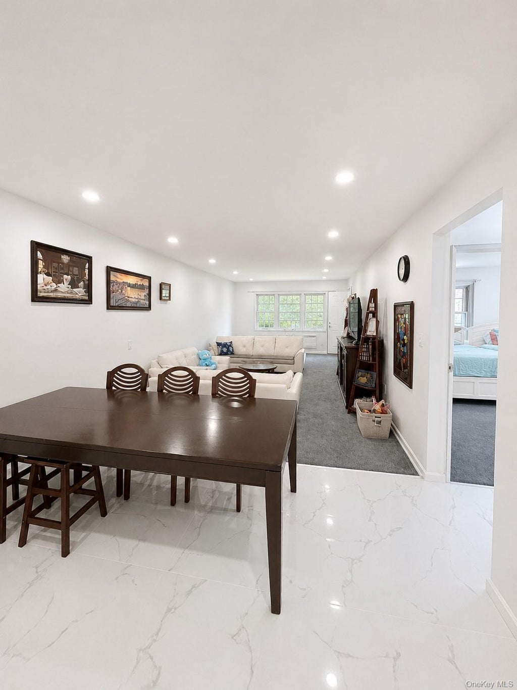 Photo of 553 CENTRAL Avenue #19B, Cedarhurst, NY 11516 (MLS # 1044669)