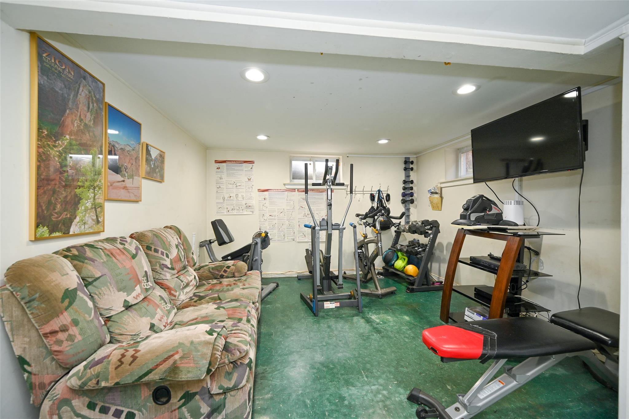 70-37 175 Street, Fresh Meadows, New York image 18