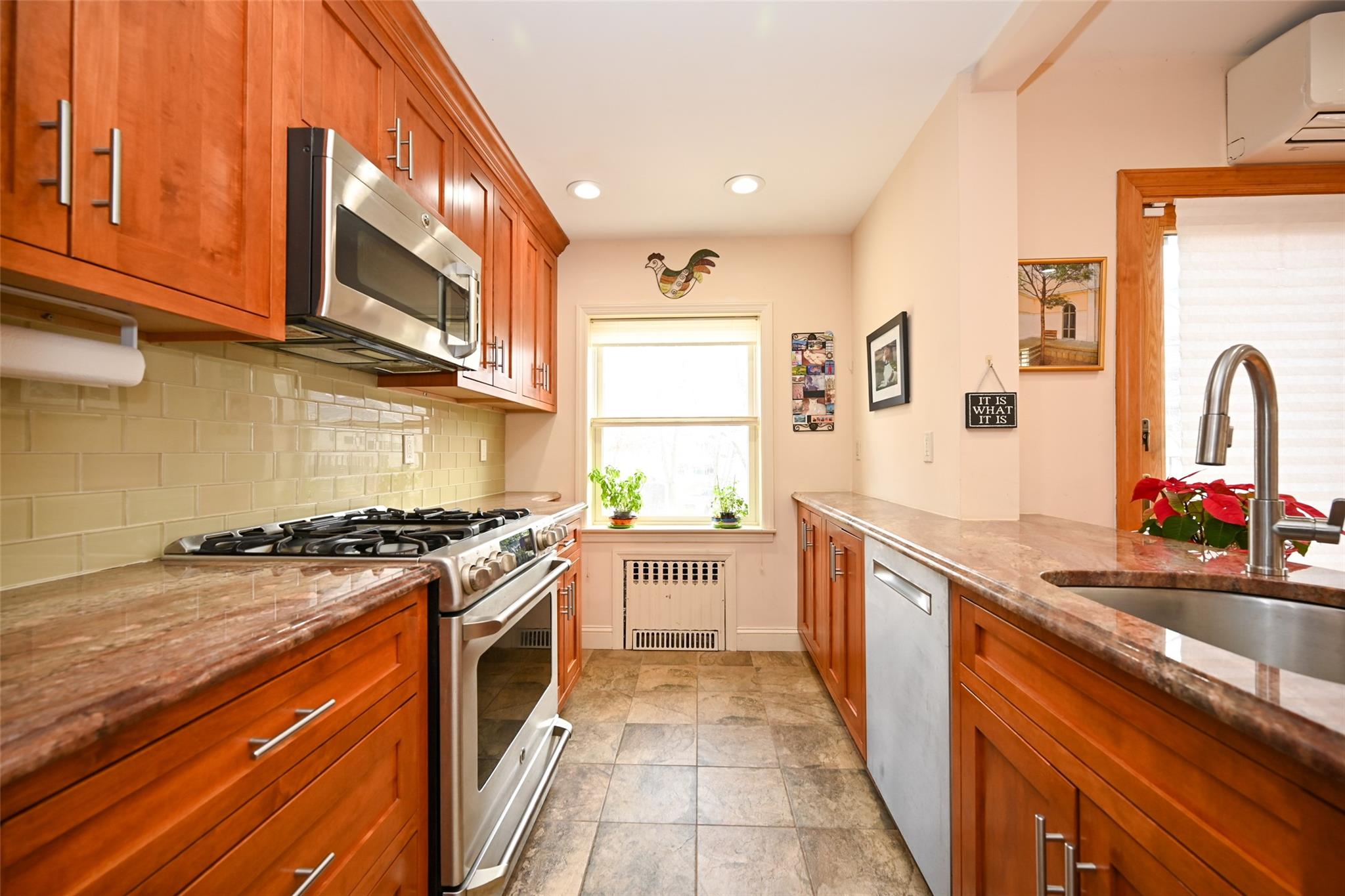 70-37 175 Street, Fresh Meadows, New York image 9