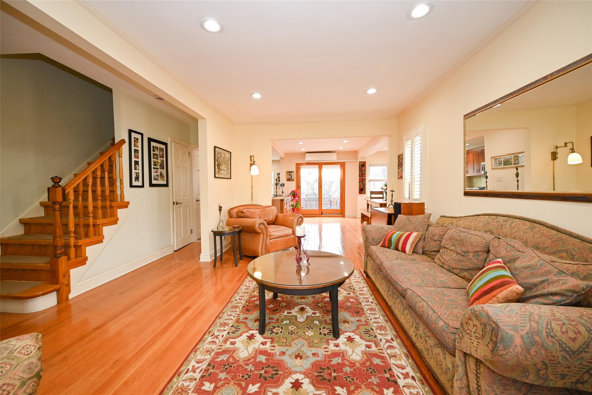 70-37 175 Street, Fresh Meadows, New York image 4