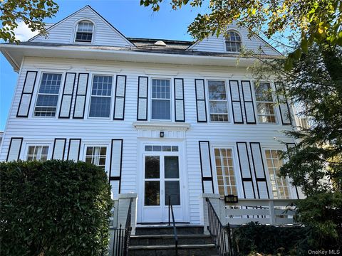 706 Fairway Avenue Mamaroneck NY 10543