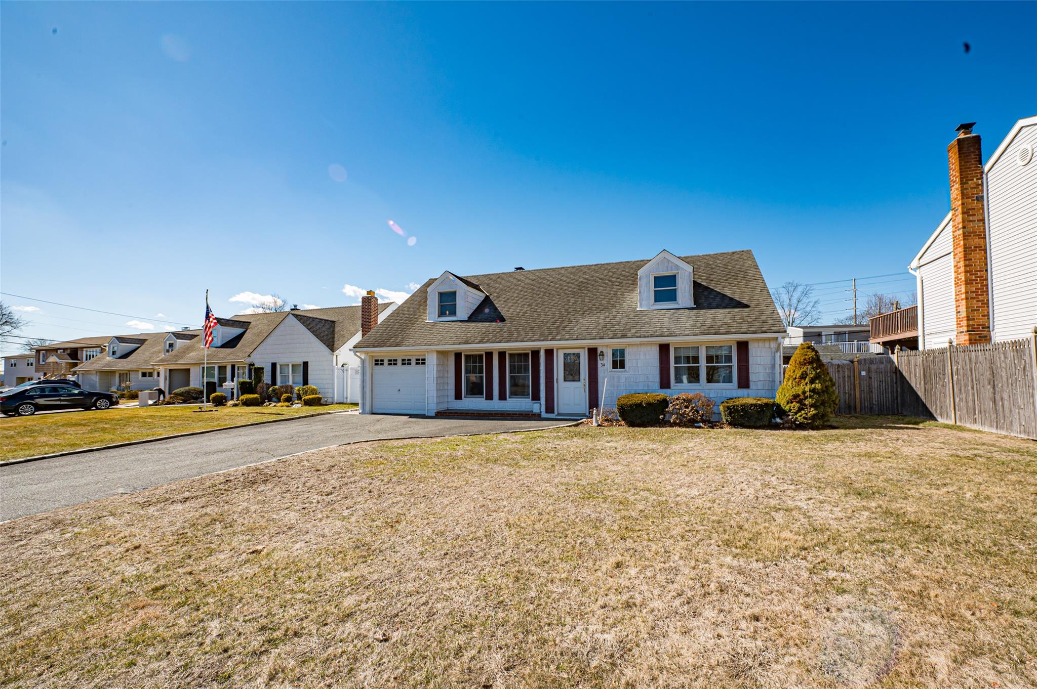 34 Mead Avenue, Hicksville, New York image 33