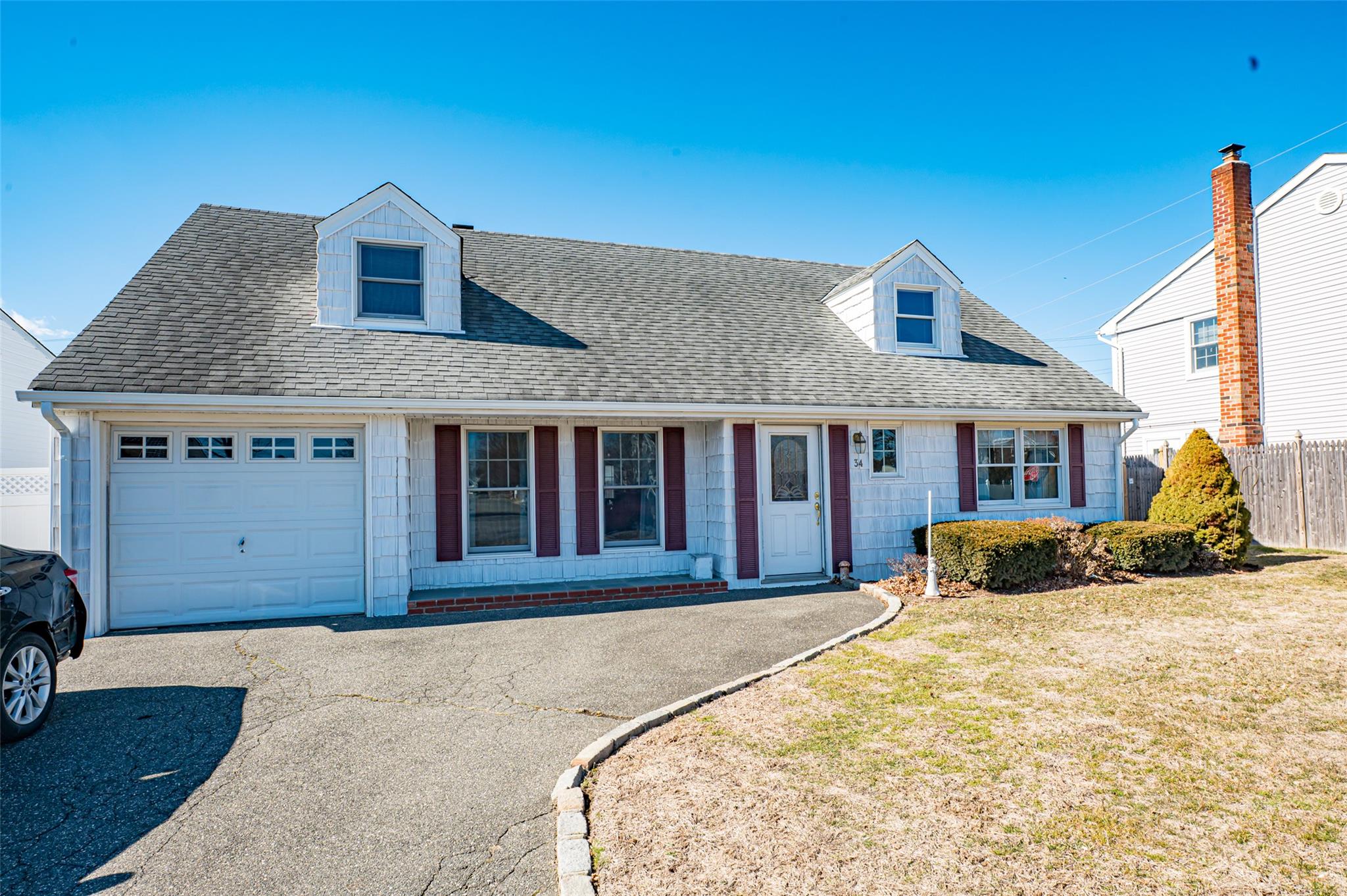 34 Mead Avenue, Hicksville, New York image 30