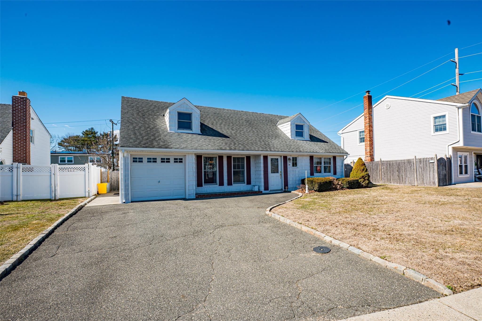 34 Mead Avenue, Hicksville, New York image 31