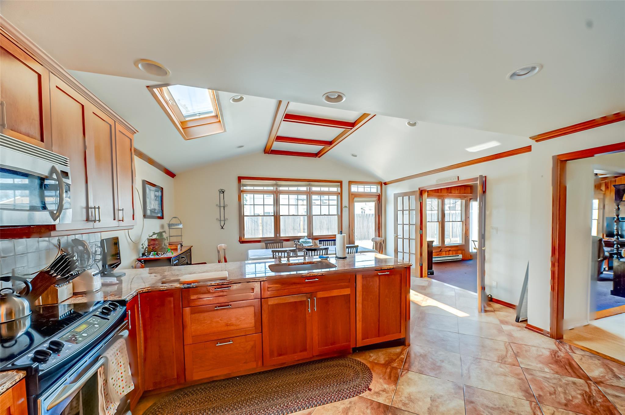 34 Mead Avenue, Hicksville, New York image 16