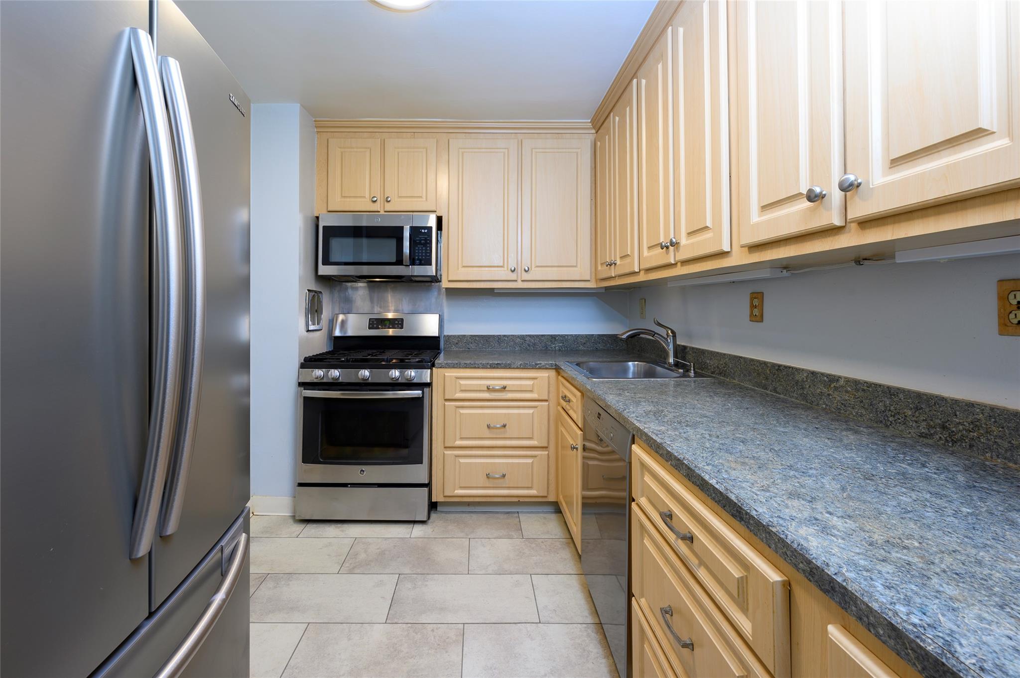 14 Westview Avenue #412, Tuckahoe, New York image 3