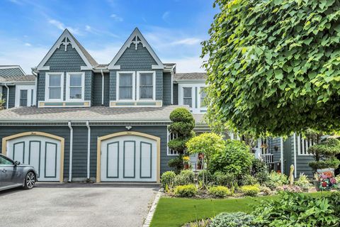 4 Victoria Drive Amityville NY 11701