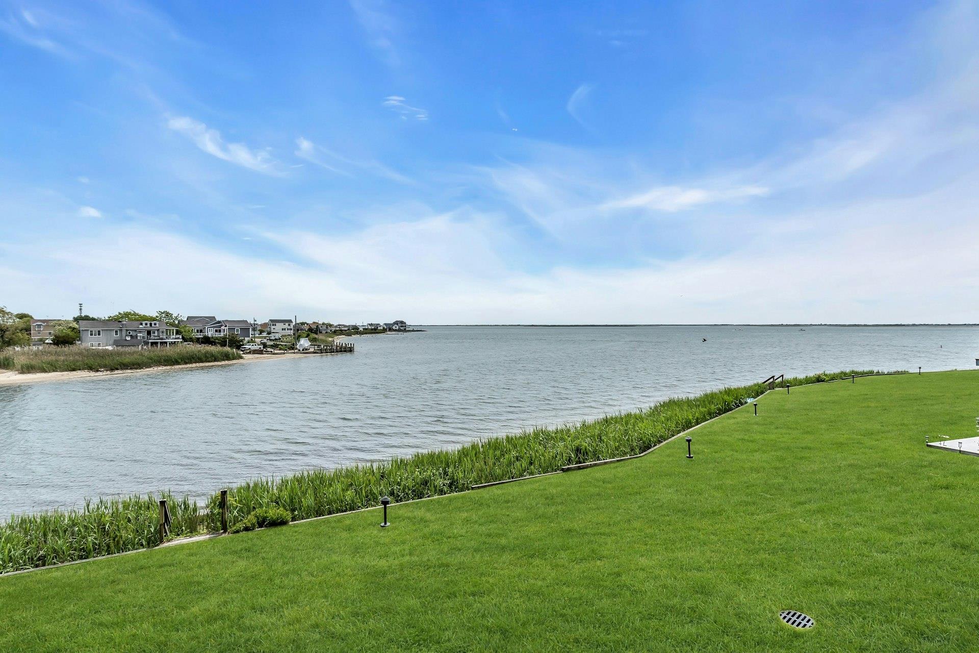 4 Victoria Drive, Amityville, New York image 23