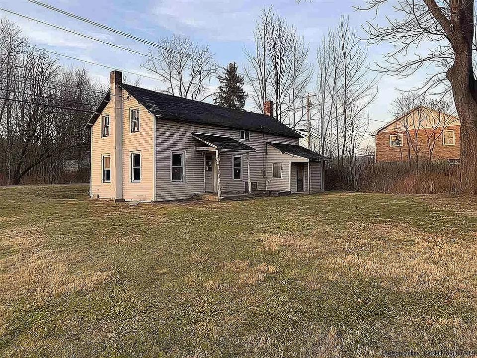 Foordmore Road, Kerhonkson, New York - 2 Bedrooms  
1 Bathrooms  
6 Rooms - 