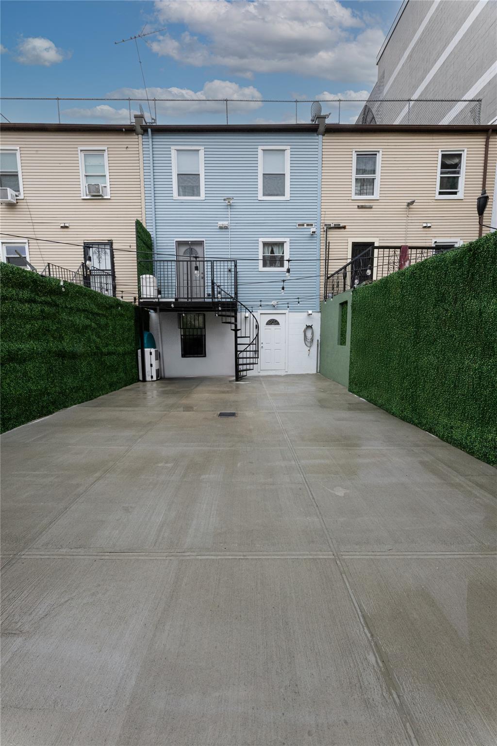 849 Southern Boulevard