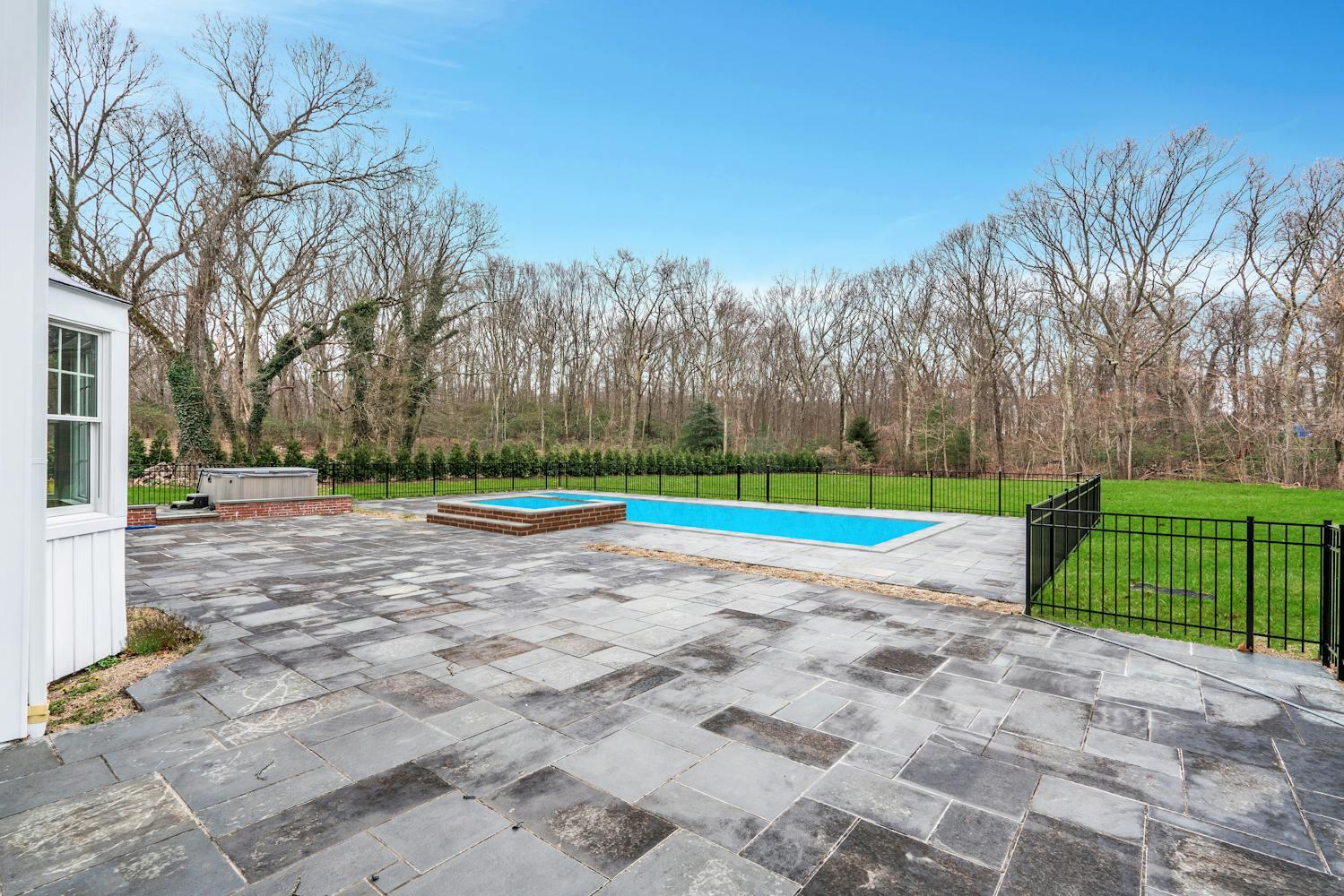539 Split Rock Road, Syosset, New York image 38