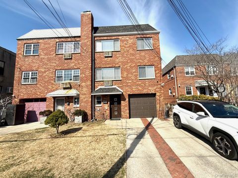 2123 Amory Court Ridgewood NY 11385