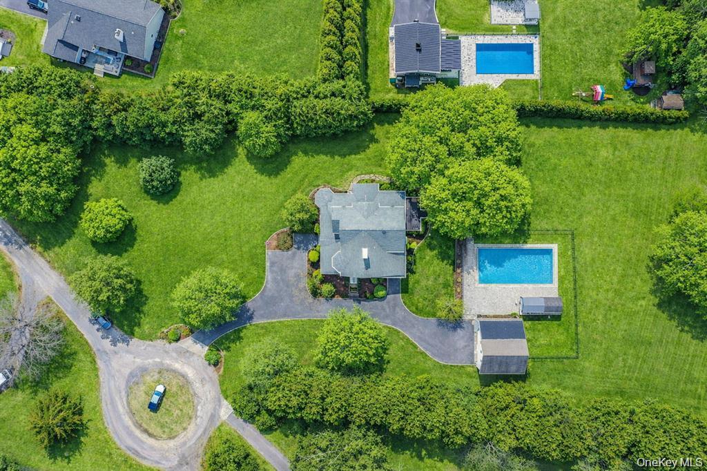 300 Private Road 8