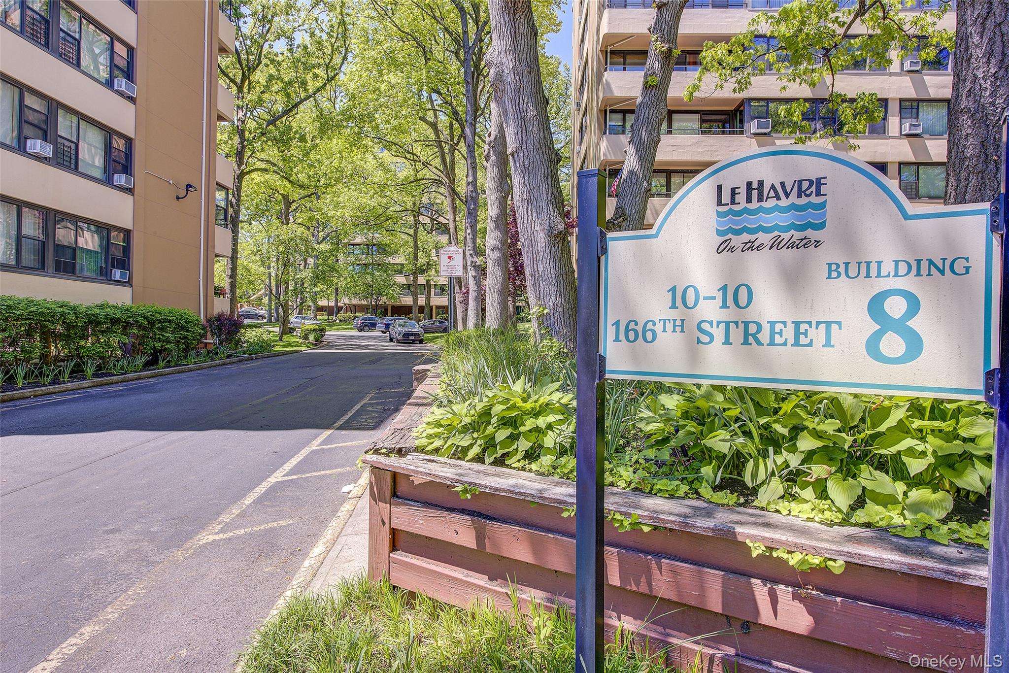 10-10 166th Street 5D