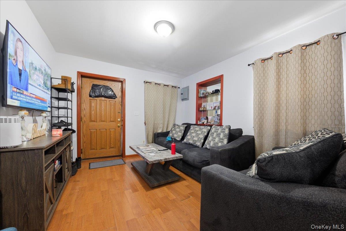 3544 -3546 Laconia Avenue