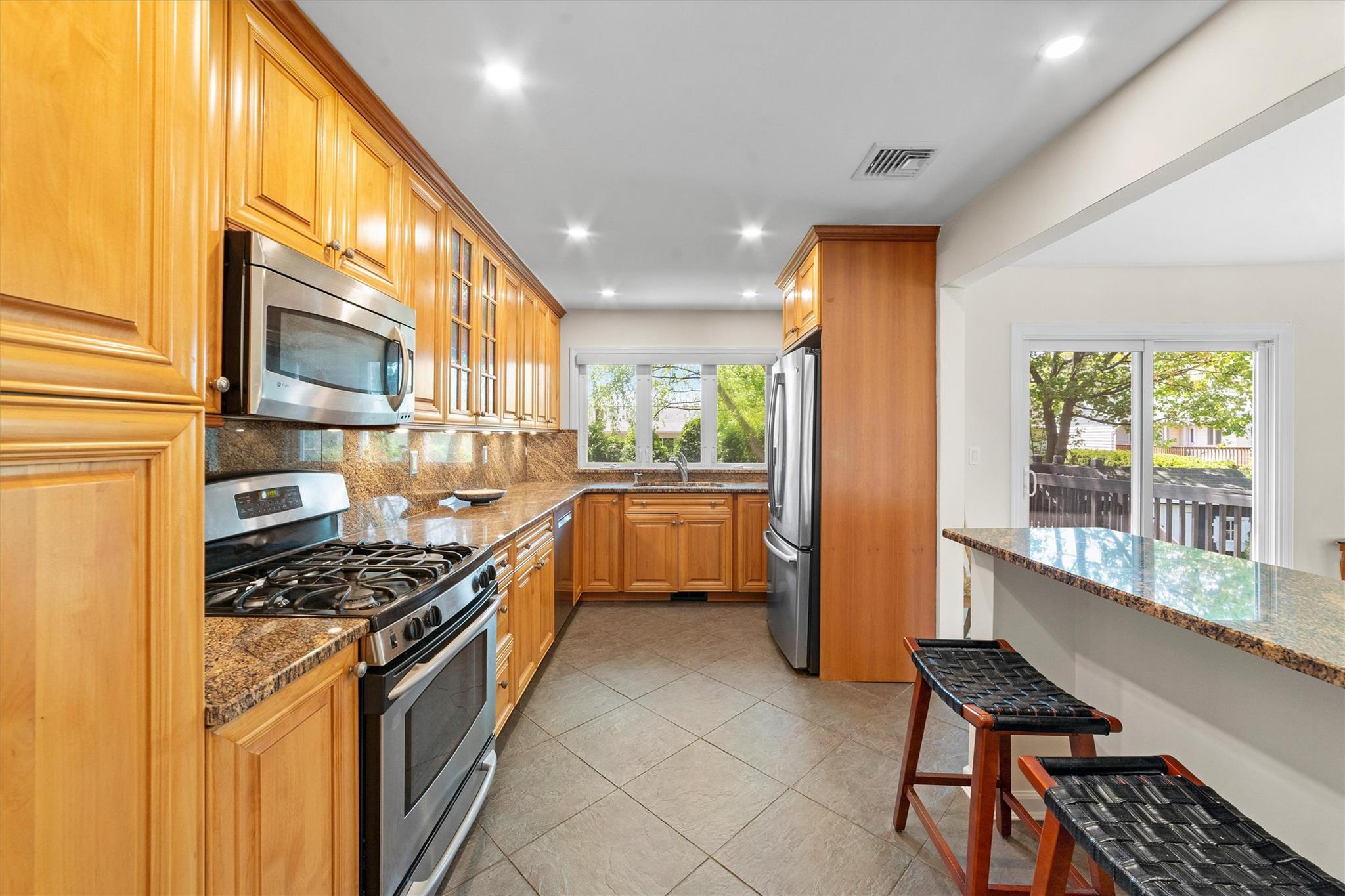 14 Skywood Court, Yonkers, New York image 12
