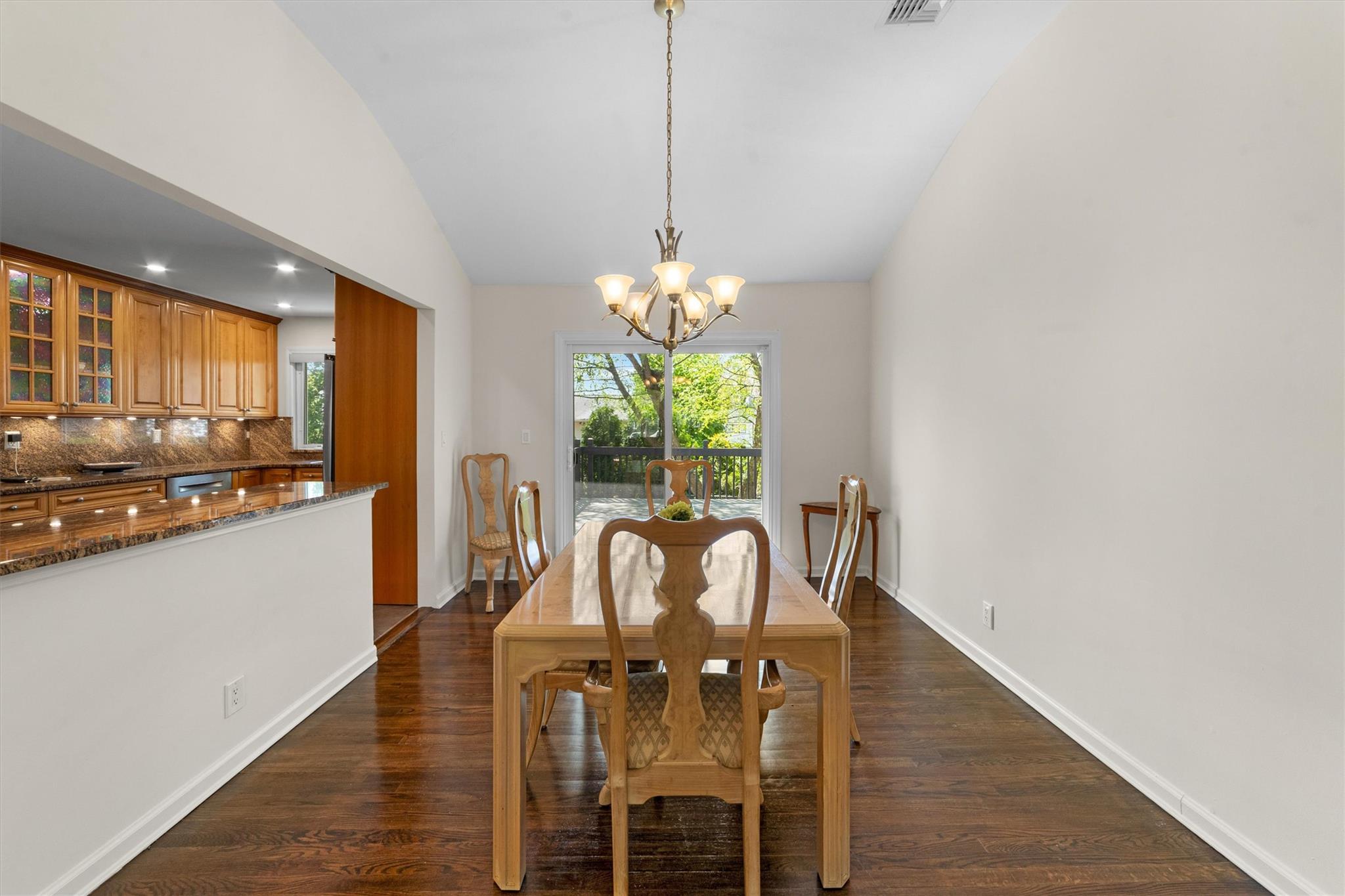 14 Skywood Court, Yonkers, New York image 8