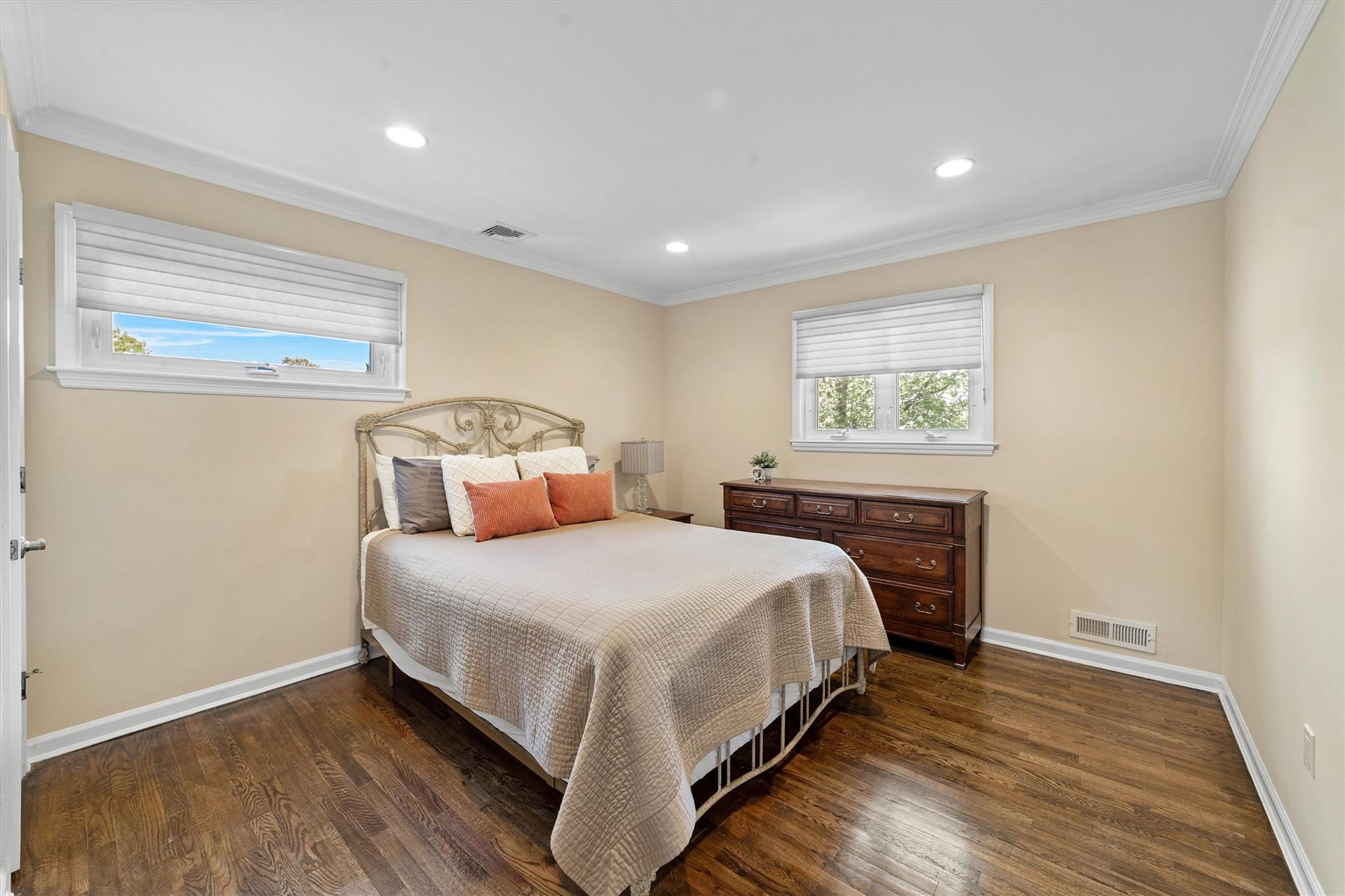 14 Skywood Court, Yonkers, New York image 18