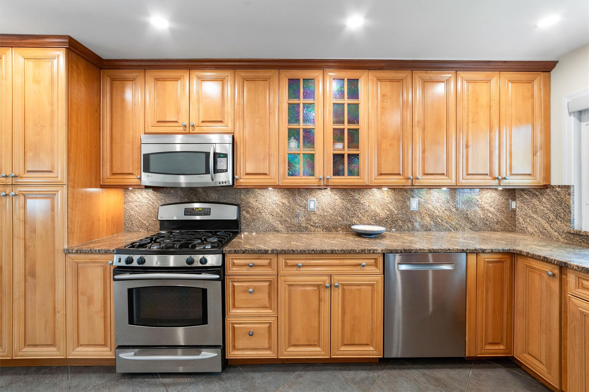 14 Skywood Court, Yonkers, New York image 16