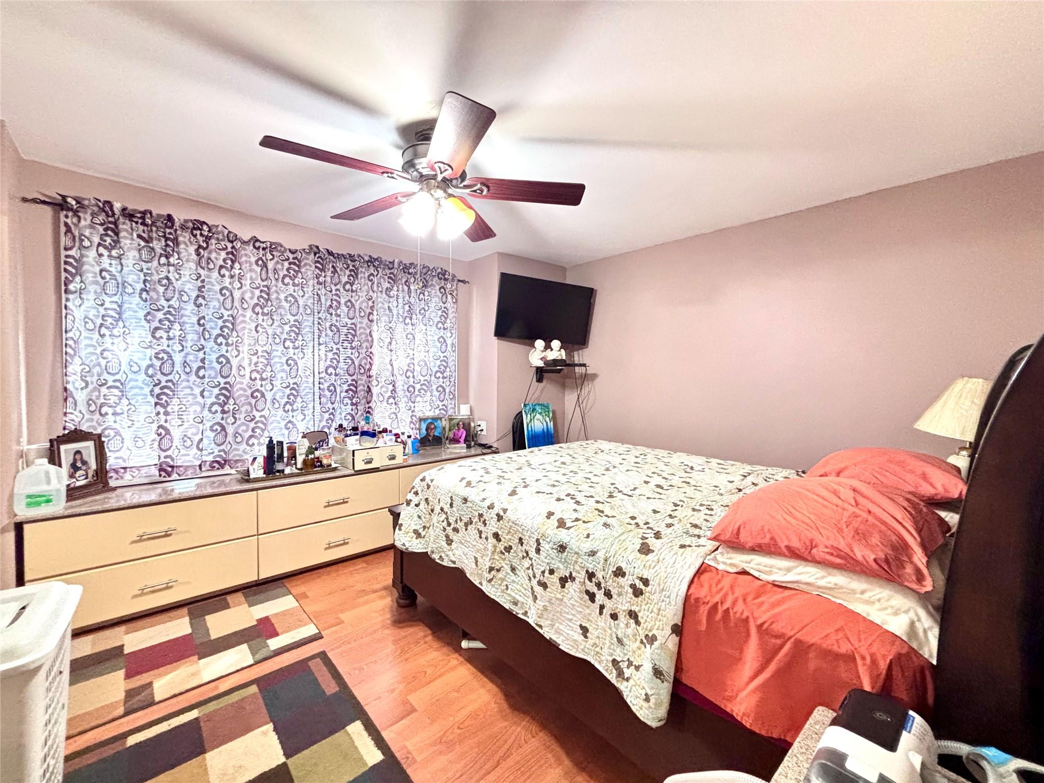 88-32 Vanderveer Street, Queens Village, New York image 12