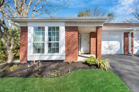 82 Glen Drive Ridge NY 11961