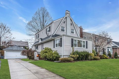 55 Willow Street, Garden City, NY 11530 - MLS#: 939380