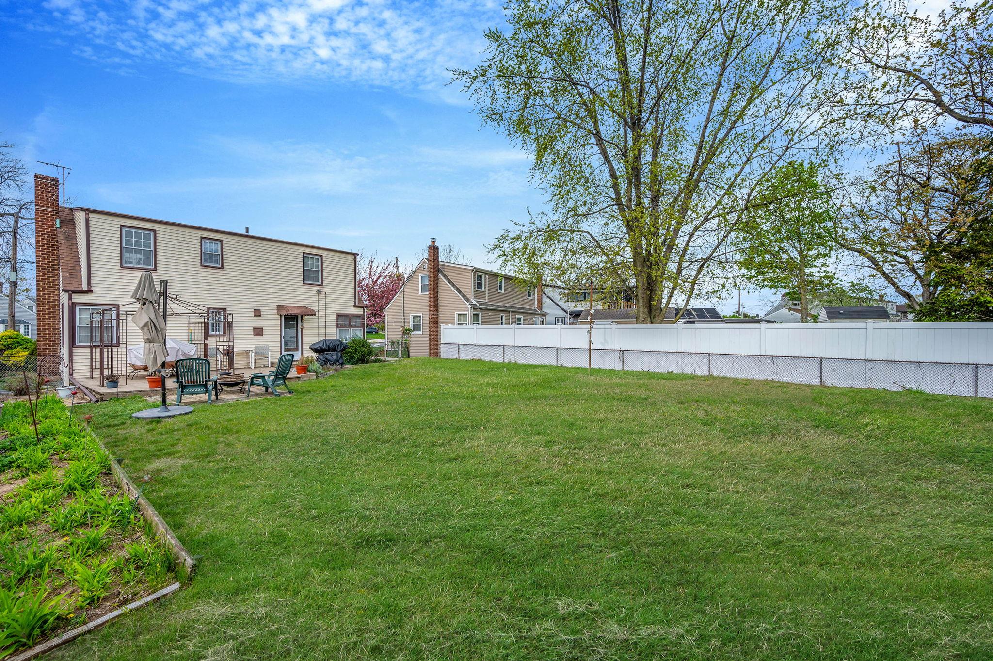 1165 Rottkamp St. Street, Valley Stream, New York image 26