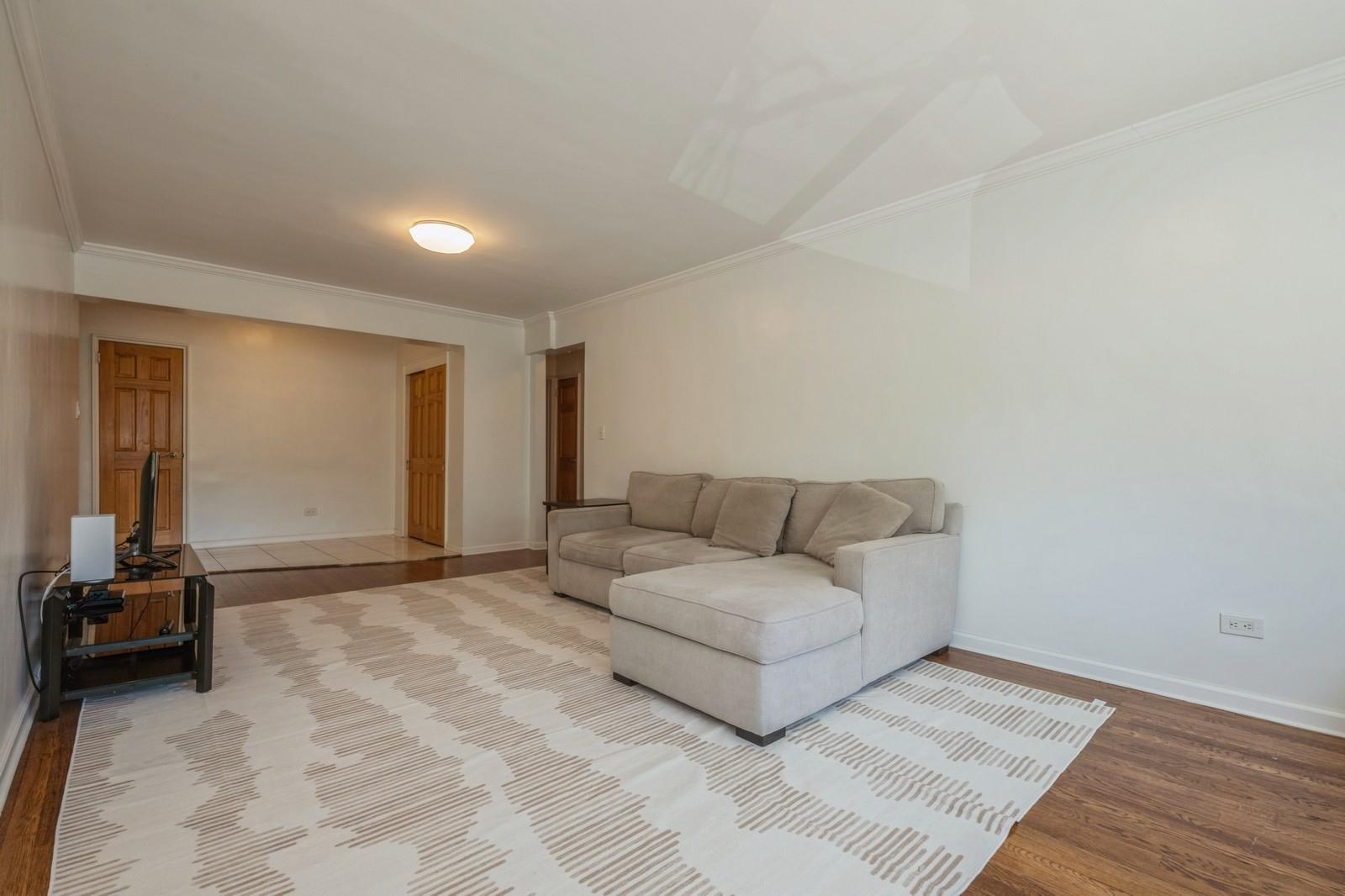 18-50 211th Street #2D, Bayside, New York image 11