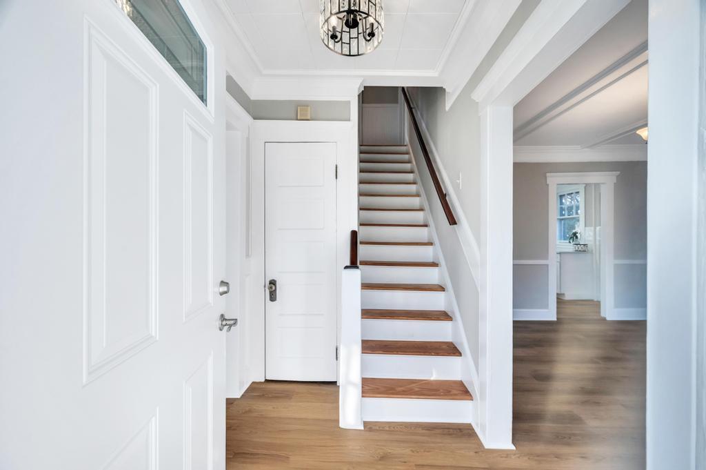 215 Jayne Avenue, Patchogue, New York image 8