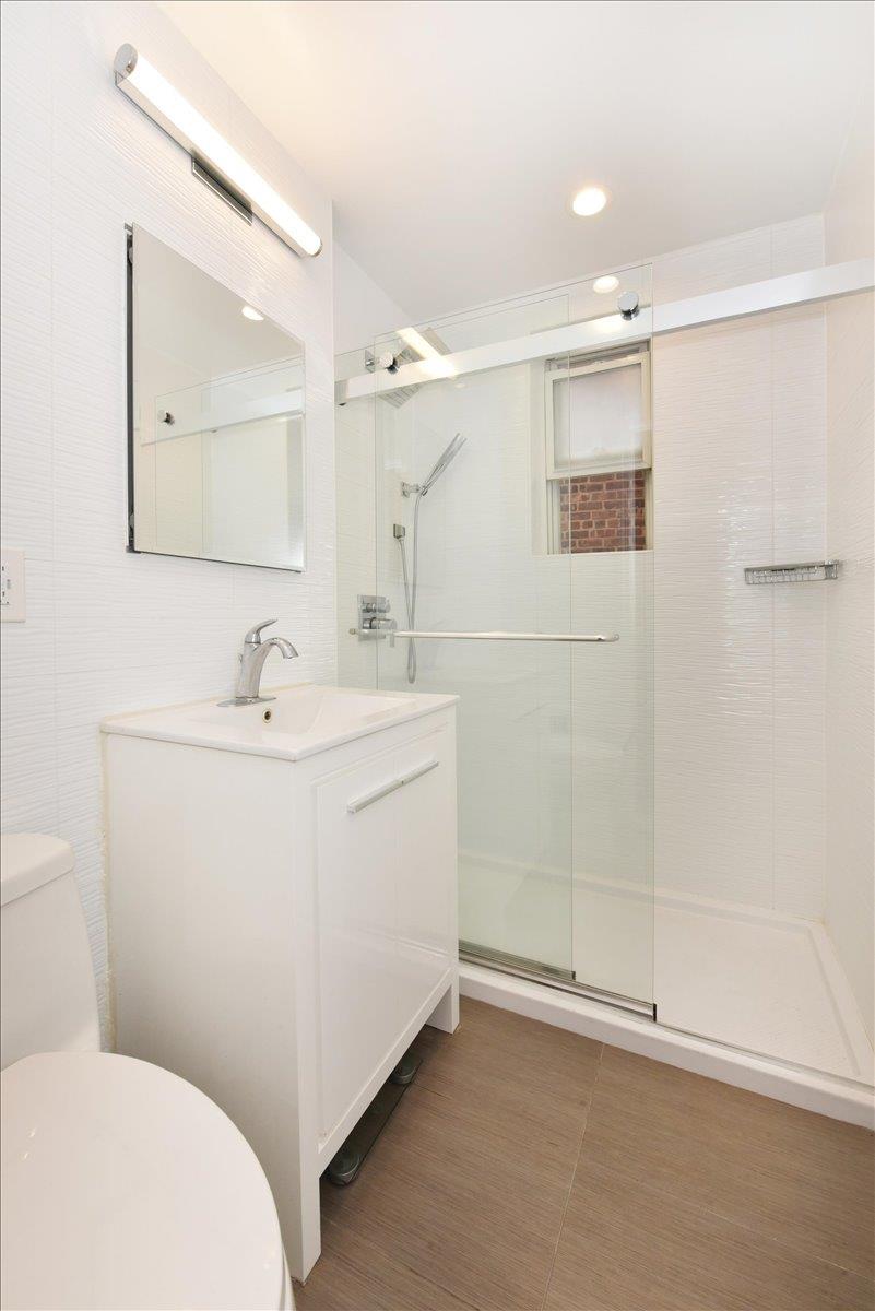 36 Barstow Rd #2-B, Great Neck, New York image 6