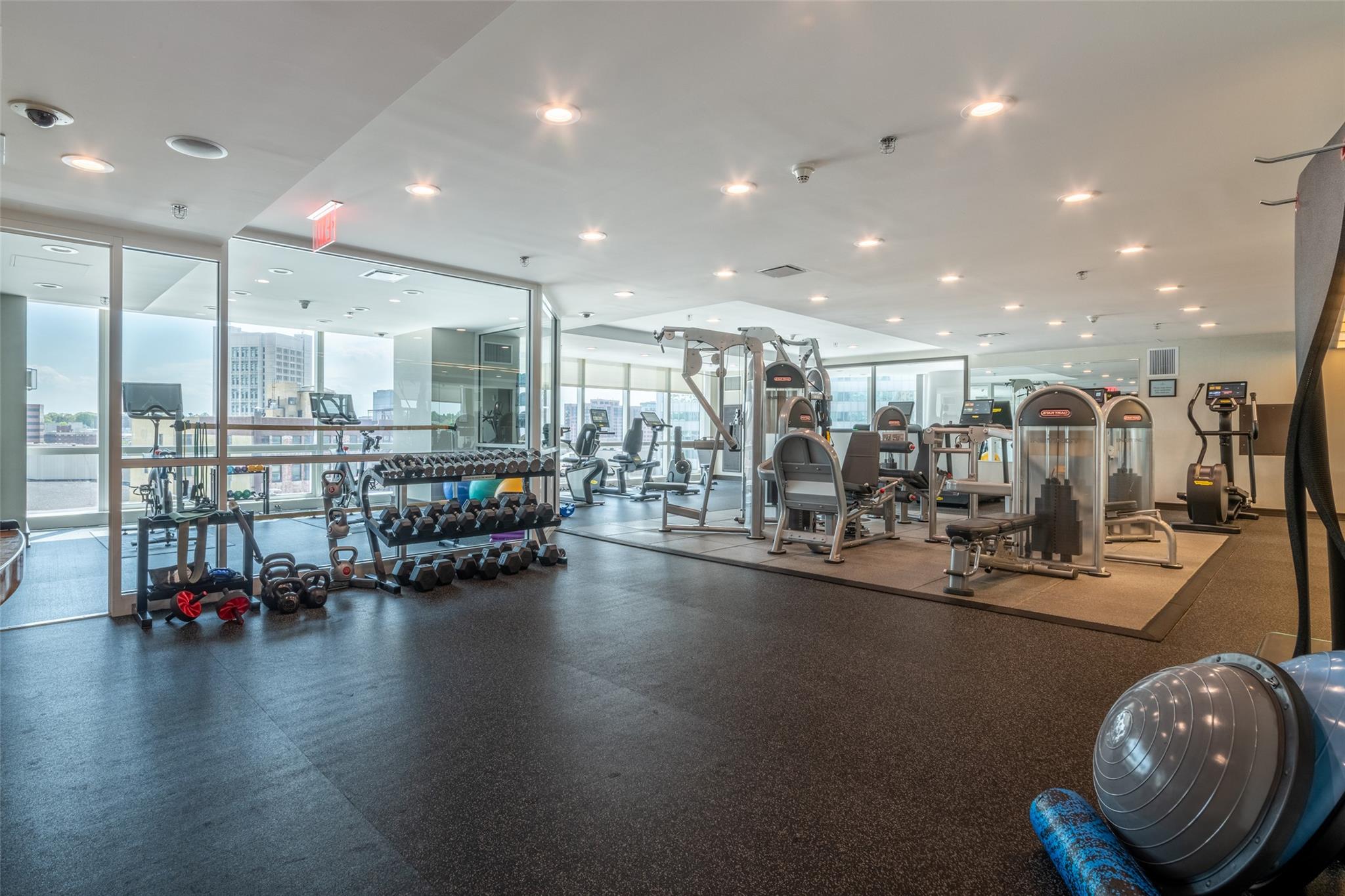 5 Renaissance Square #17B, White Plains, New York image 24