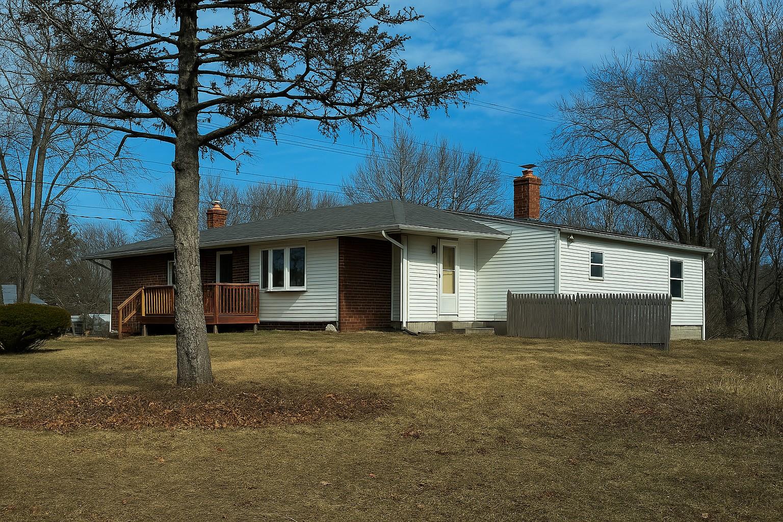 1537 N Agate Street, Bay Shore, New York image 1