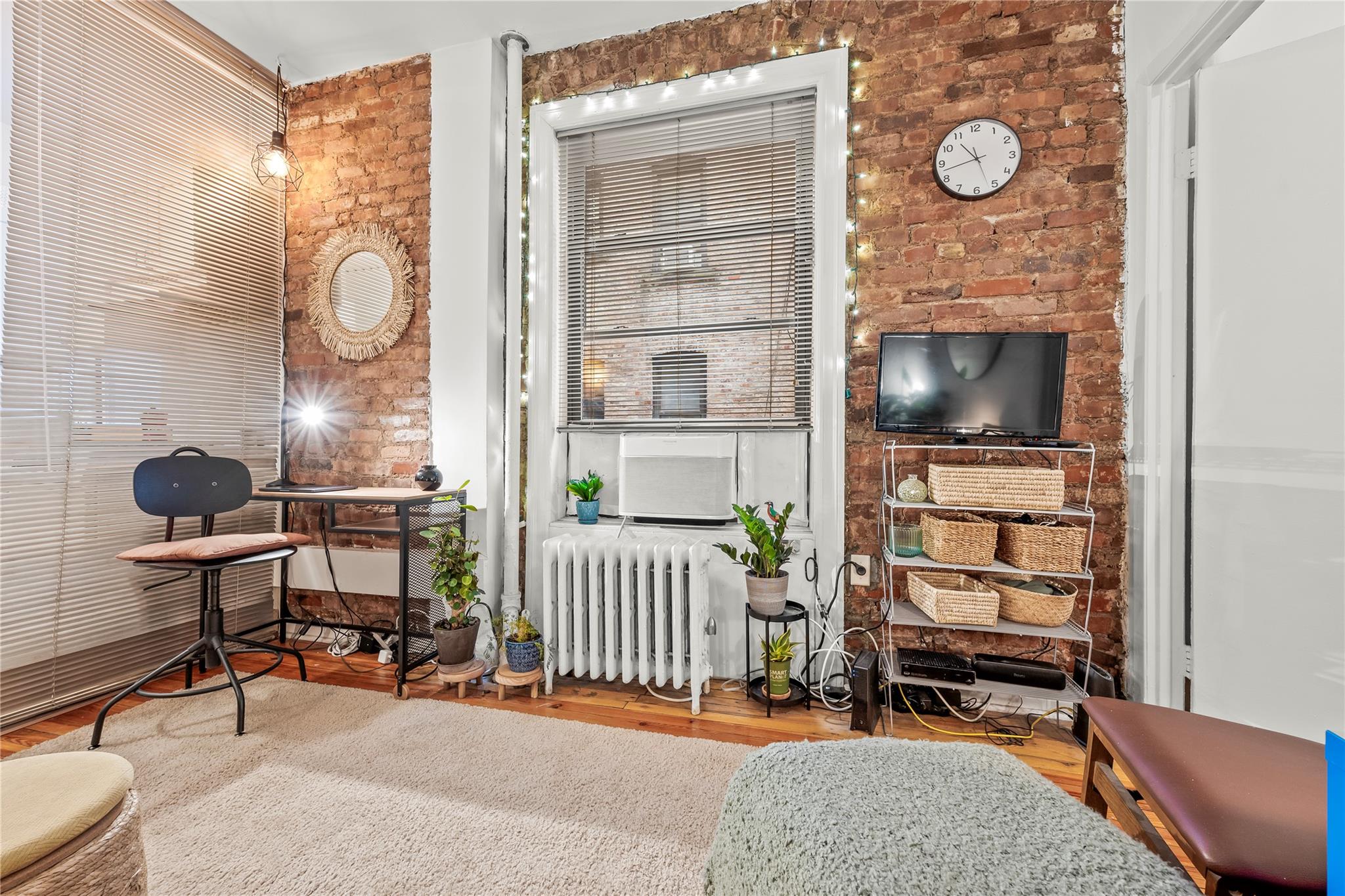 204 W 10th Street 7