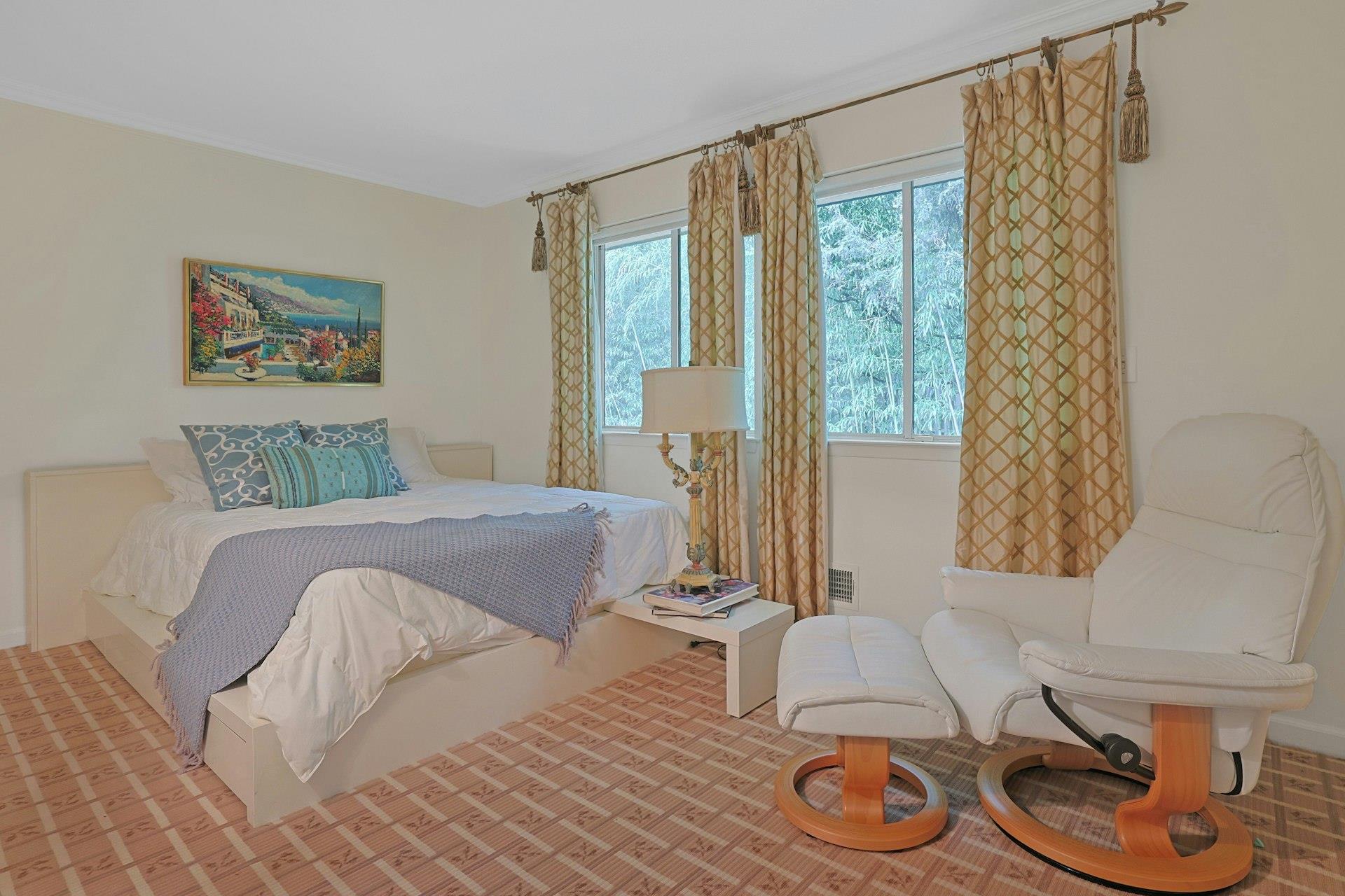 15 Wagon Wheel Drive, New City, New York image 27