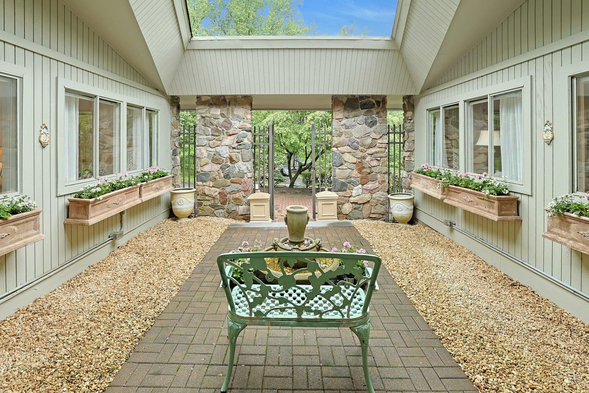 15 Wagon Wheel Drive, New City, New York image 38