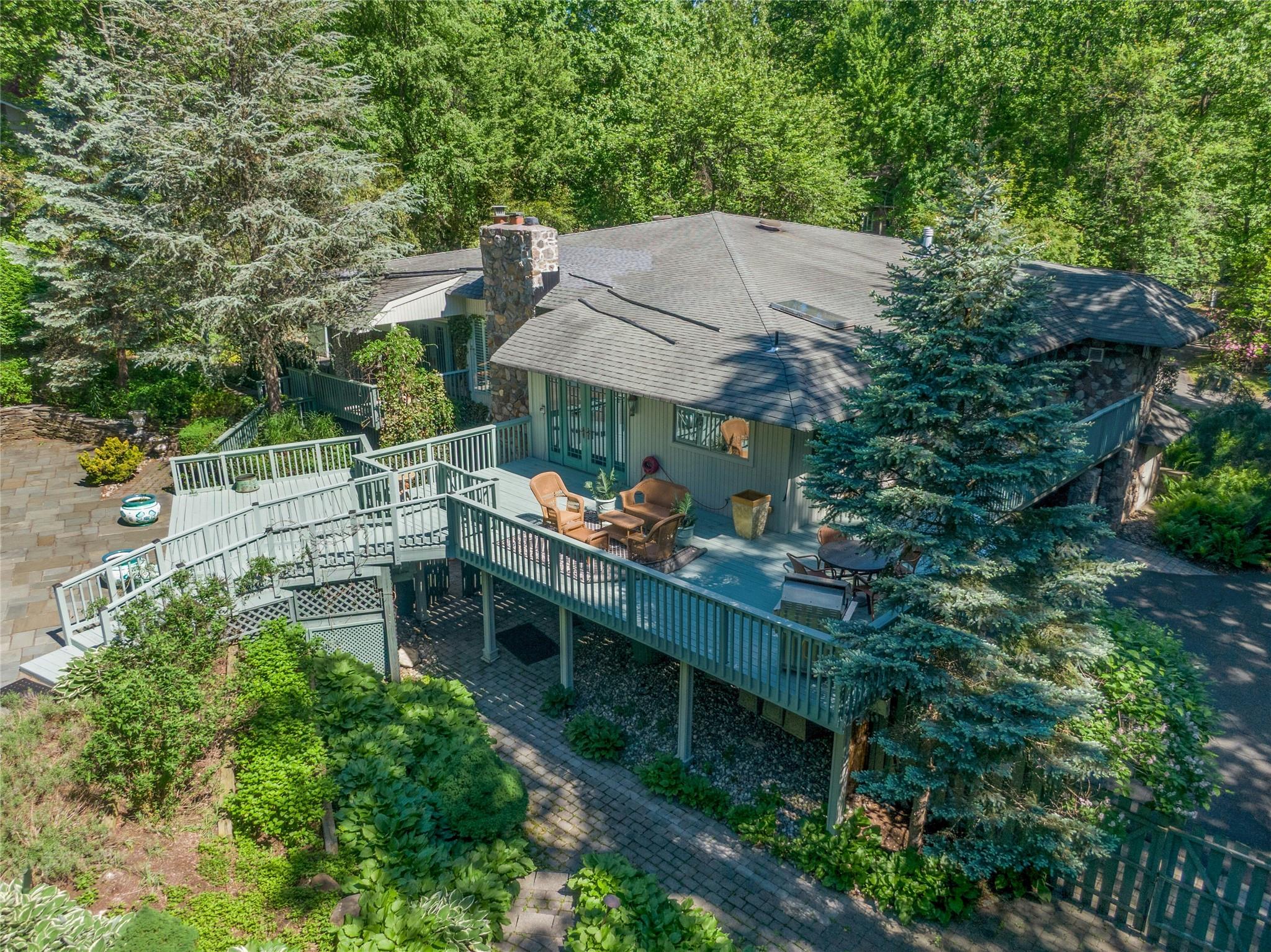 15 Wagon Wheel Drive, New City, New York image 43