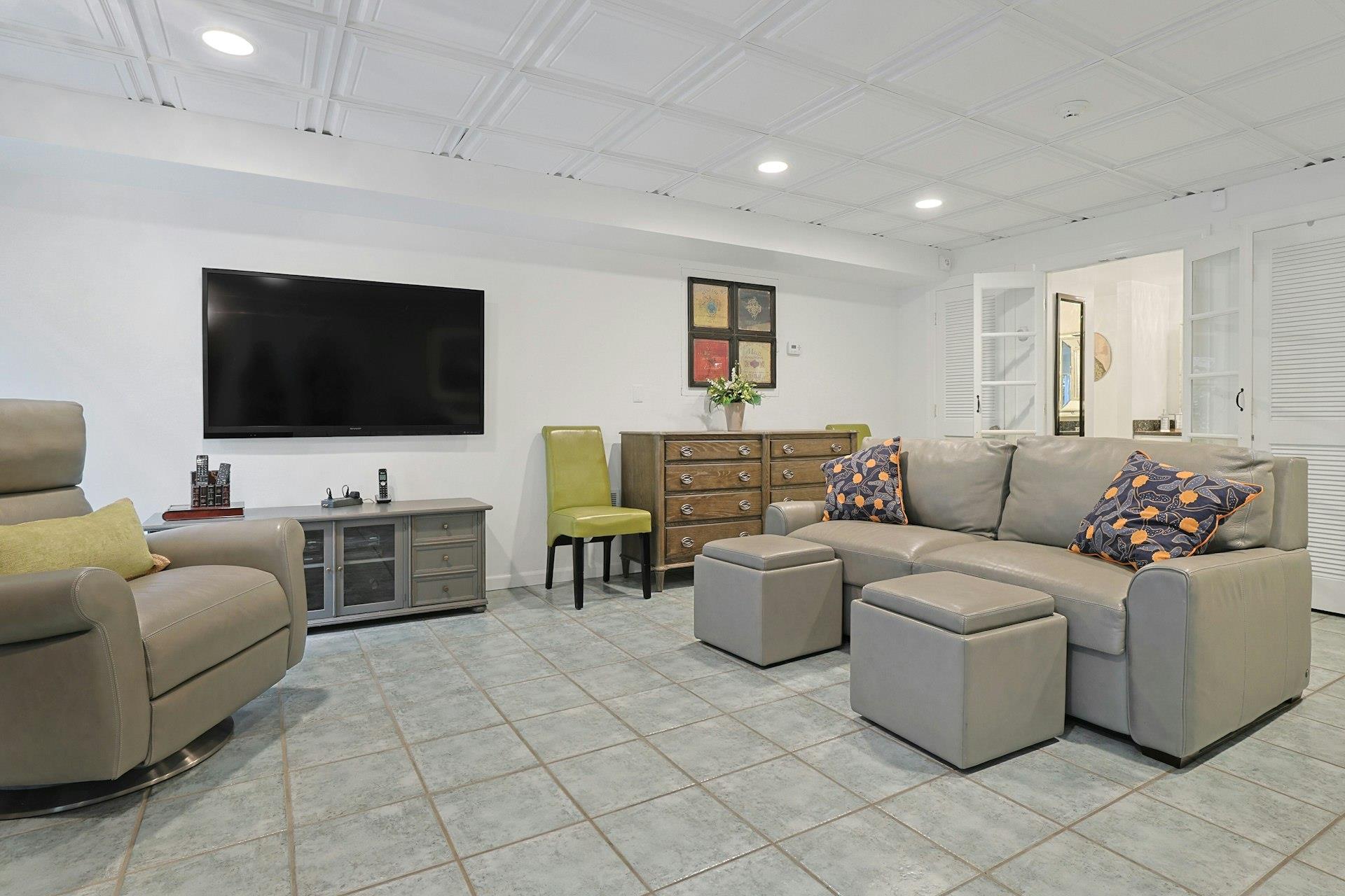 15 Wagon Wheel Drive, New City, New York image 32