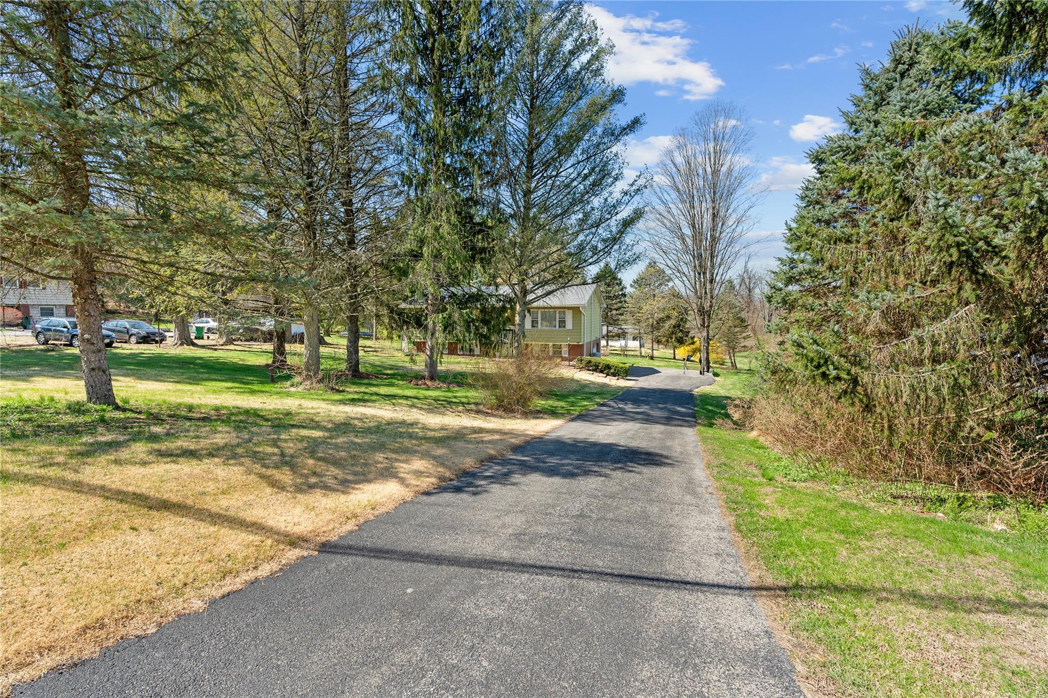 472 Shenandoah Road, Hopewell Junction, New York image 1