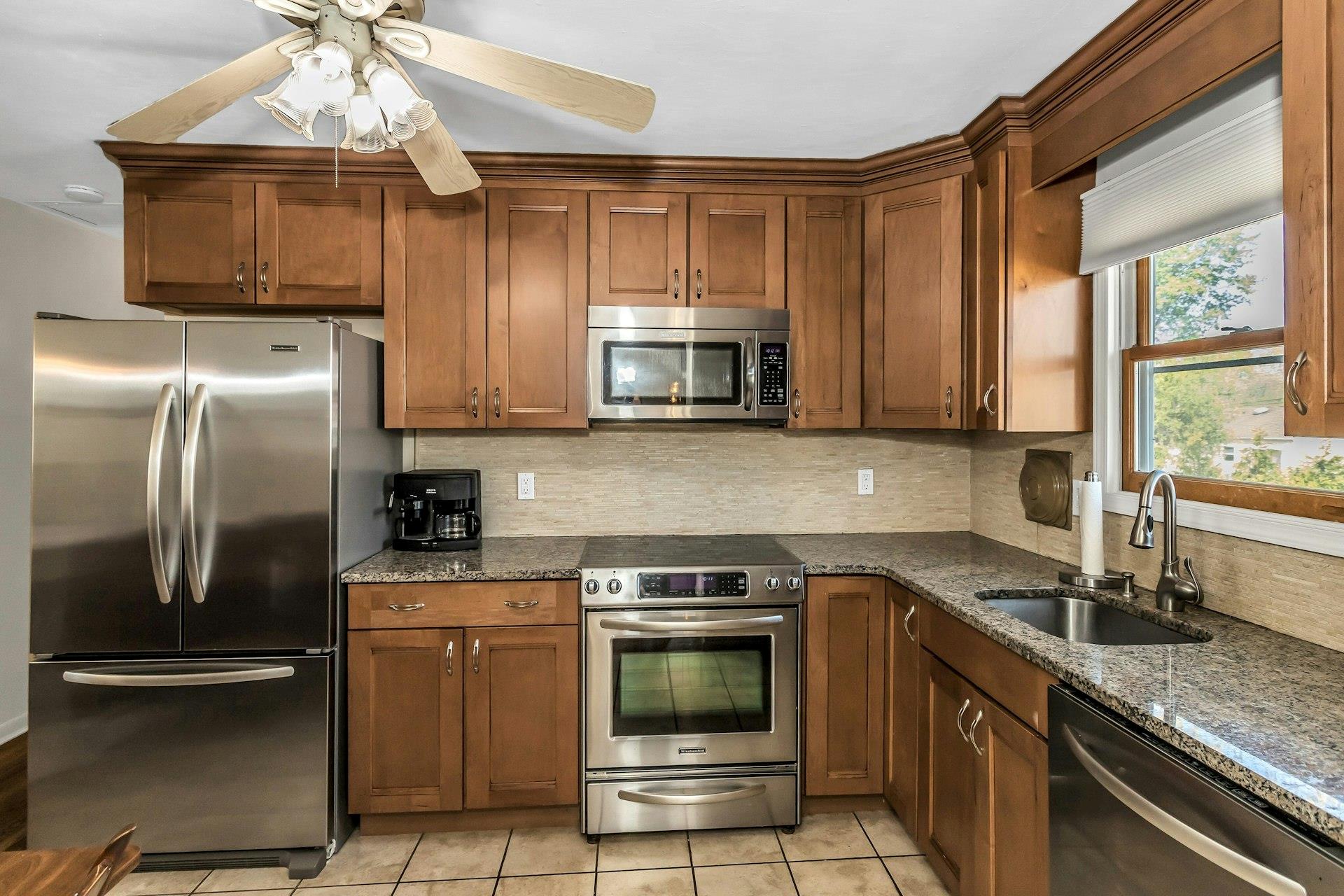 78 Cheltenham Road, West Babylon, New York image 11