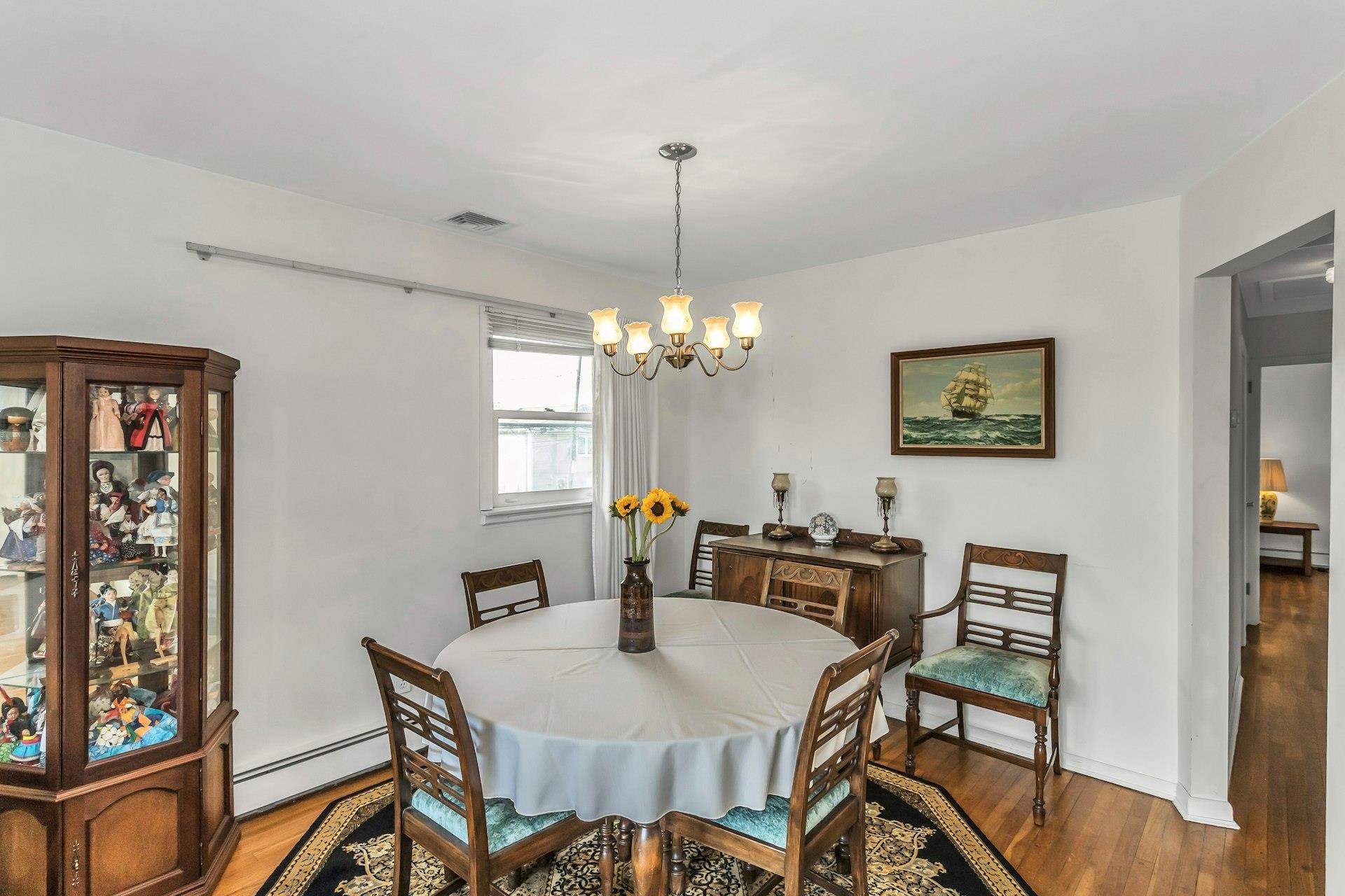 78 Cheltenham Road, West Babylon, New York image 7