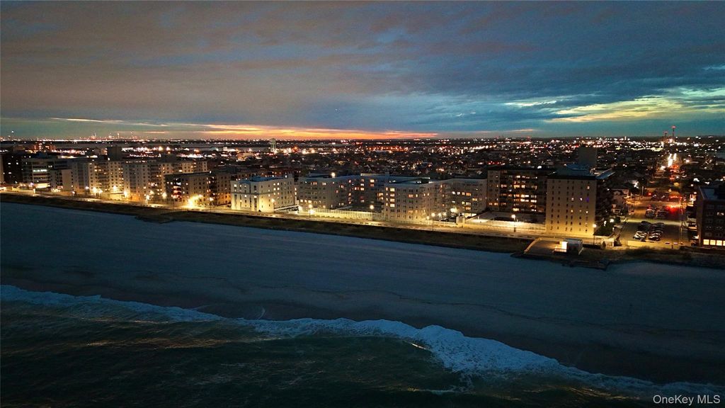 Photo of 25 Neptune Boulevard #4H, Long Beach, NY 11561 (MLS # 991949)