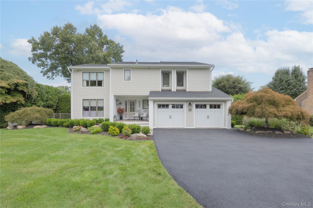 Photo of 16 Lark Street, Pearl River, NY 10965 (MLS # 1052513)