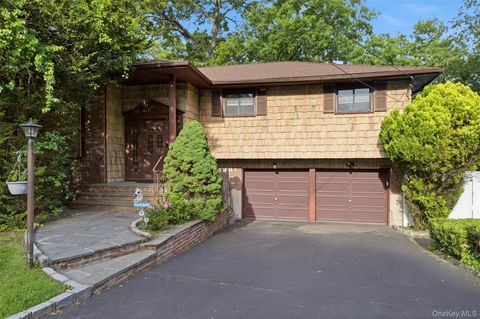 Homes For Sale - 37 Windham Drive<br/> South Huntington, NY 11746