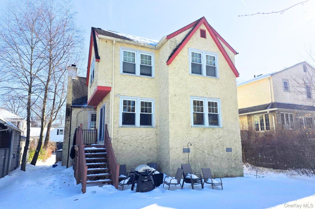 Photo of 6 Shadow Lane, Larchmont, NY 10538 (MLS # 959606)