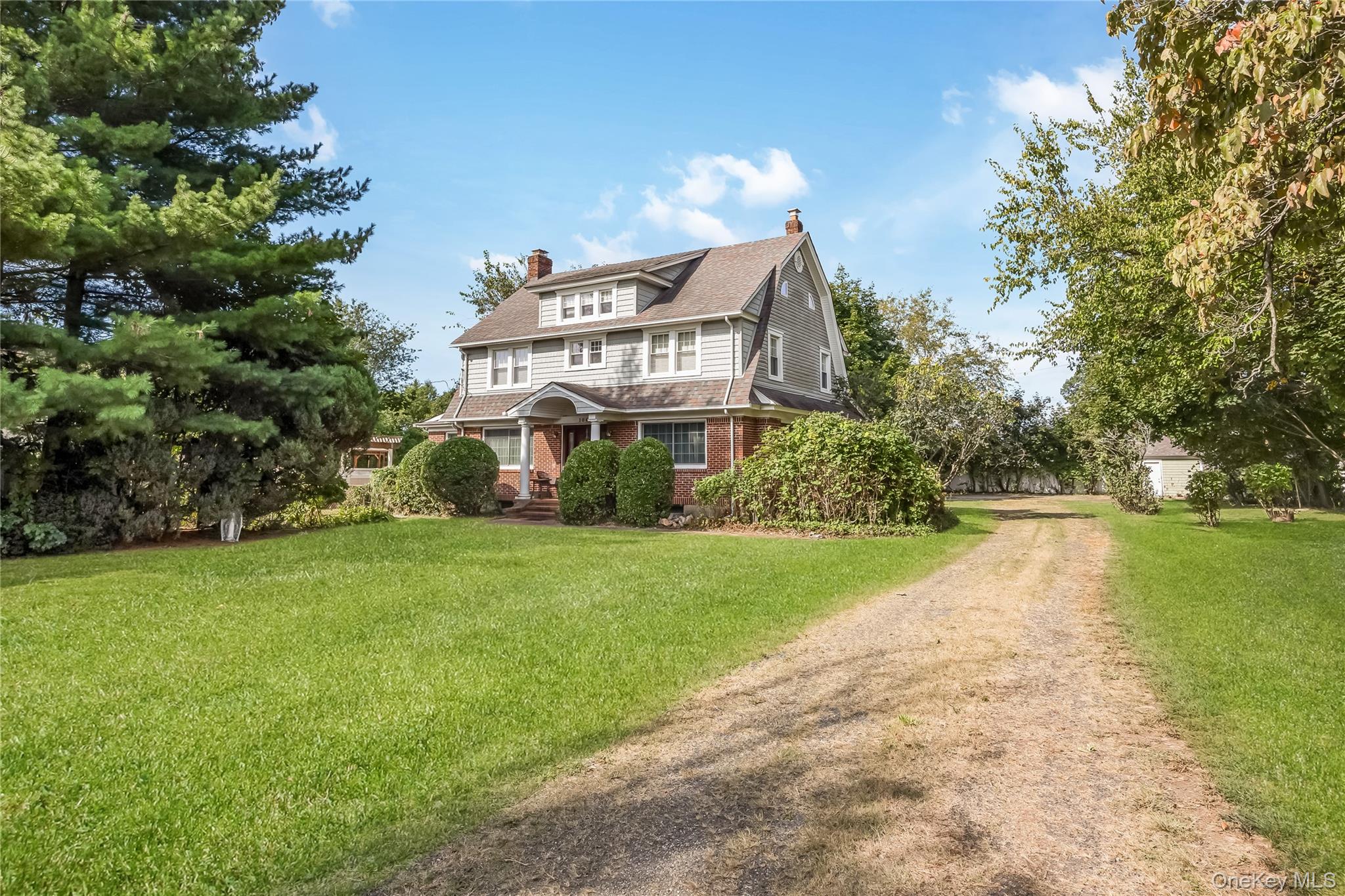 104 Grohmans Lane